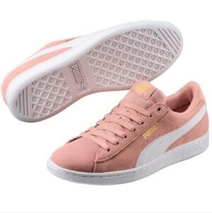 Pink Suede Puma Classics